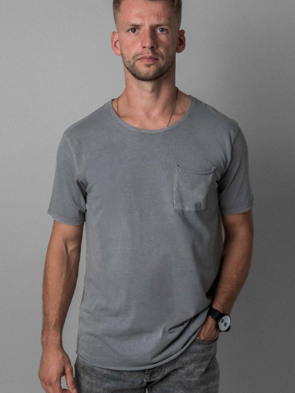 Acapella Grey X Pocket Curved Hem Tee/13222